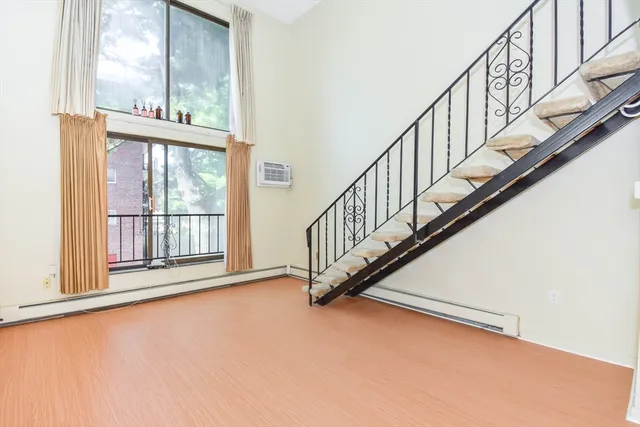 $2,150 | 993 Massachusetts Avenue, Unit 212, Arlington, MA 02476