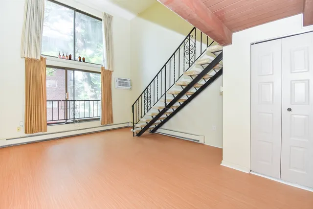 $2,150 | 993 Massachusetts Avenue, Unit 212, Arlington, MA 02476