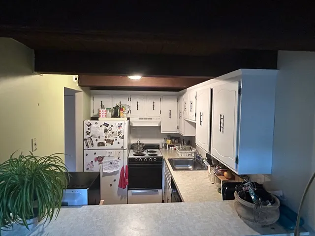 $2,150 | 993 Massachusetts Avenue, Unit 212, Arlington, MA 02476