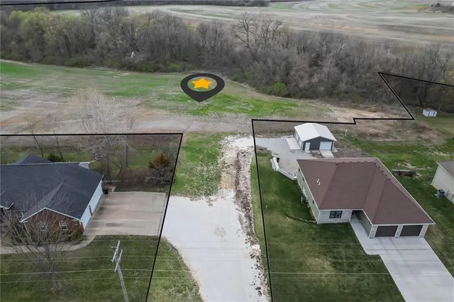 $775,000 | South Wellington Street, Richmond, MO 64085