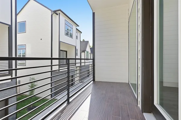 $3,500 | 1913 Hoskins Drive, Unit I, Houston, TX 77080