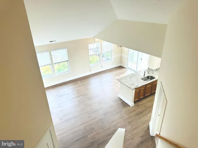 $2,350 | 12828 Clarksburg Square Road, Unit 303, Clarksburg, MD 20871