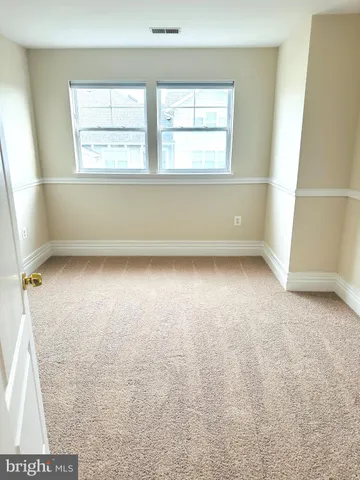 $2,350 | 12828 Clarksburg Square Road, Unit 303, Clarksburg, MD 20871