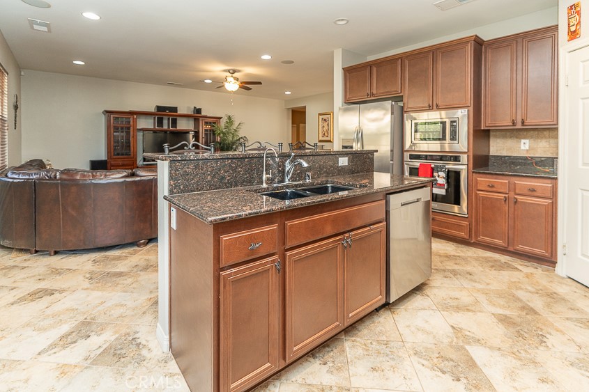 39236 Shree Road Temecula, CA 92591 - Photo 9 of 27