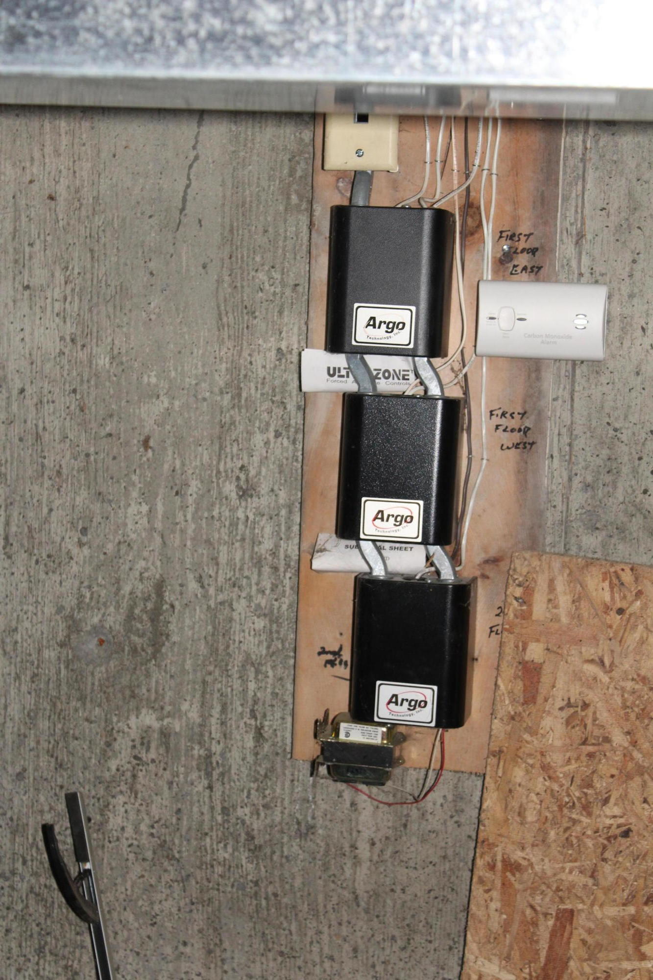 27 West Main Street Milo, ME 04463 - Photo 34 of 36 multi-zone thermostat control