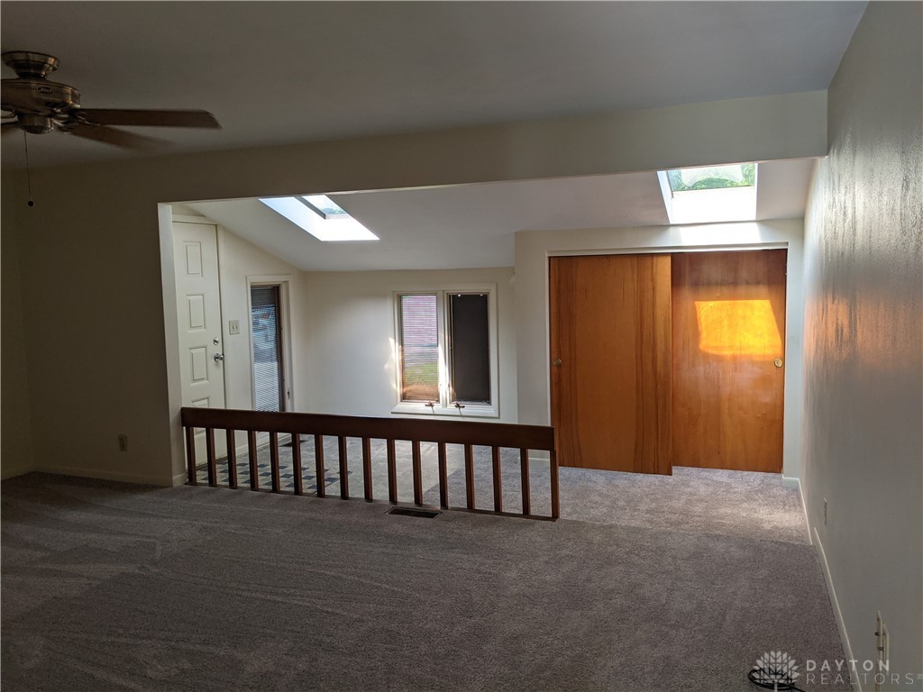 84 Parkhurst Road Dayton, OH 45440 - Photo 6 of 33