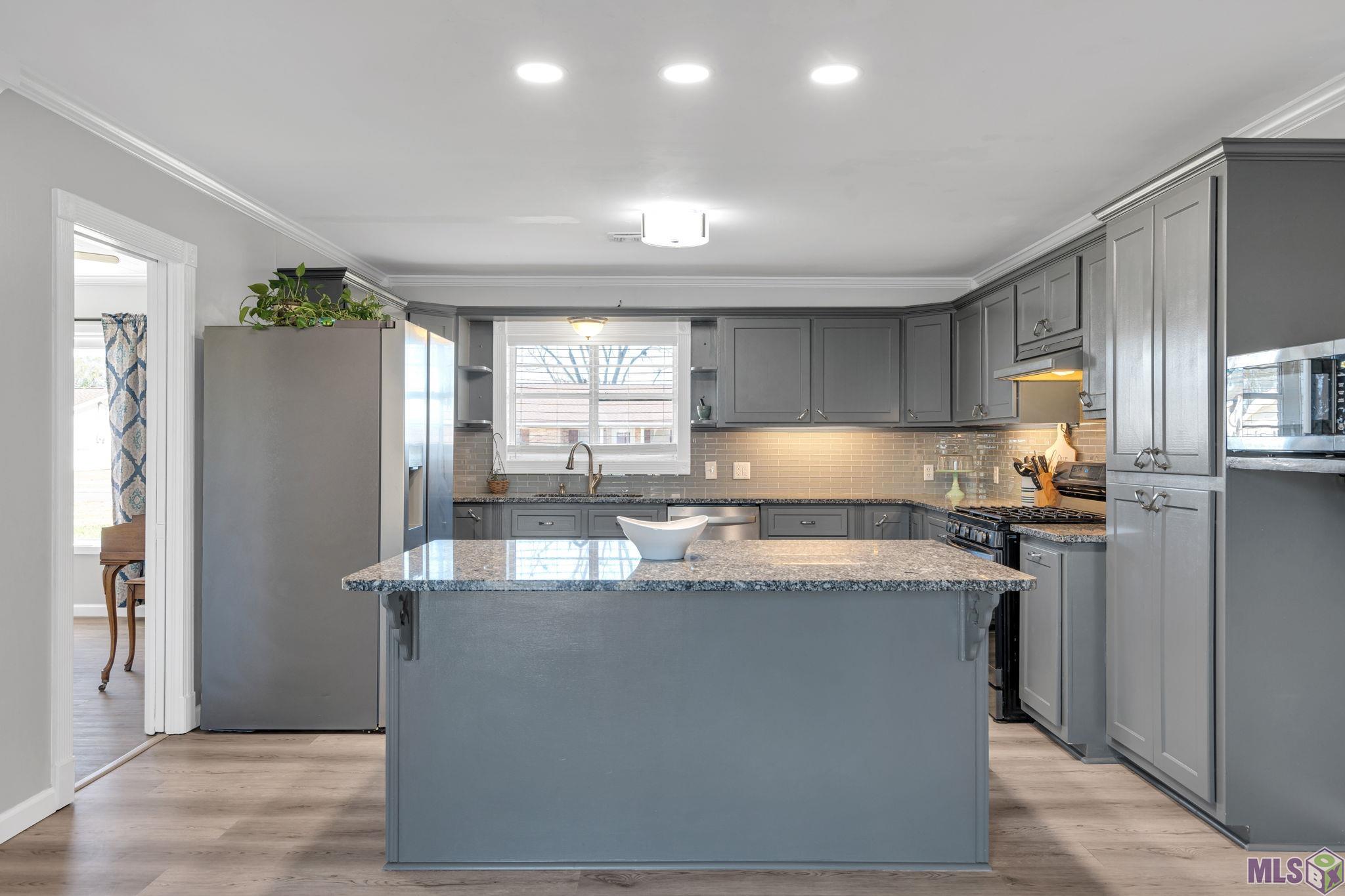 114 4 Point Drive Raceland, LA 70394 - Photo 11 of 41