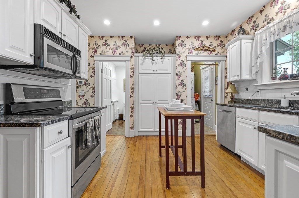 37 Proctor Street Worcester, MA 01606 - Photo 18 of 42 Gallery Image 18