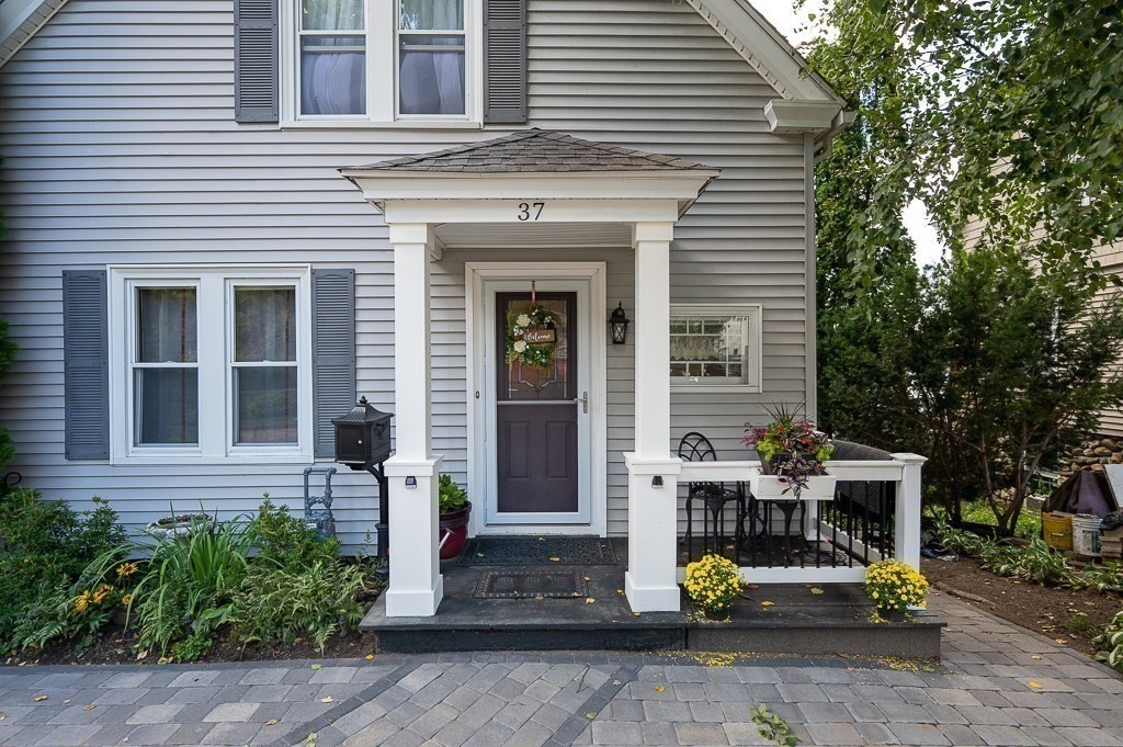 37 Proctor Street Worcester, MA 01606 - Photo 5 of 42 Gallery Image 5
