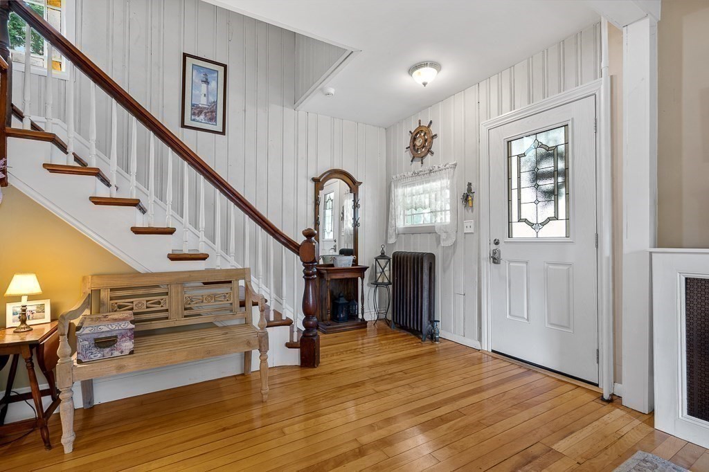 37 Proctor Street Worcester, MA 01606 - Photo 8 of 42 Gallery Image 8