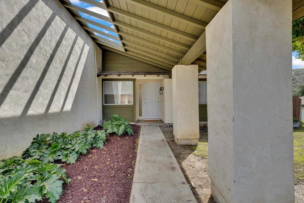 9931 Knollview Drive Spring Valley, CA 91977 - Photo 2 of 22