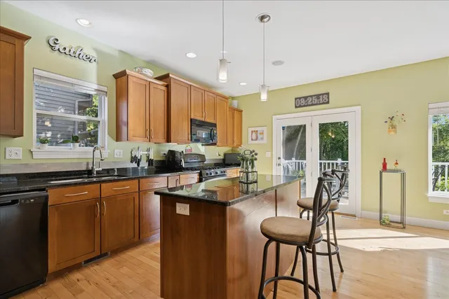 $724,900 | 980 Dakota Drive, Woodstock, IL 60098