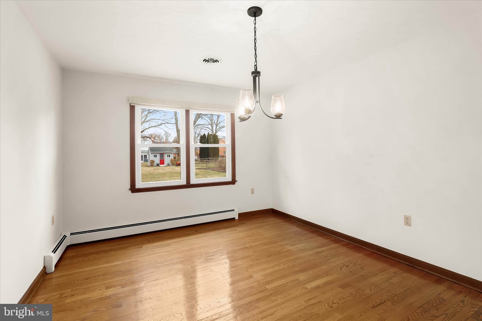 8004 Clearfield Road Frederick, MD 21702 - Photo 11 of 52 Dining Room - Hardwood Floors