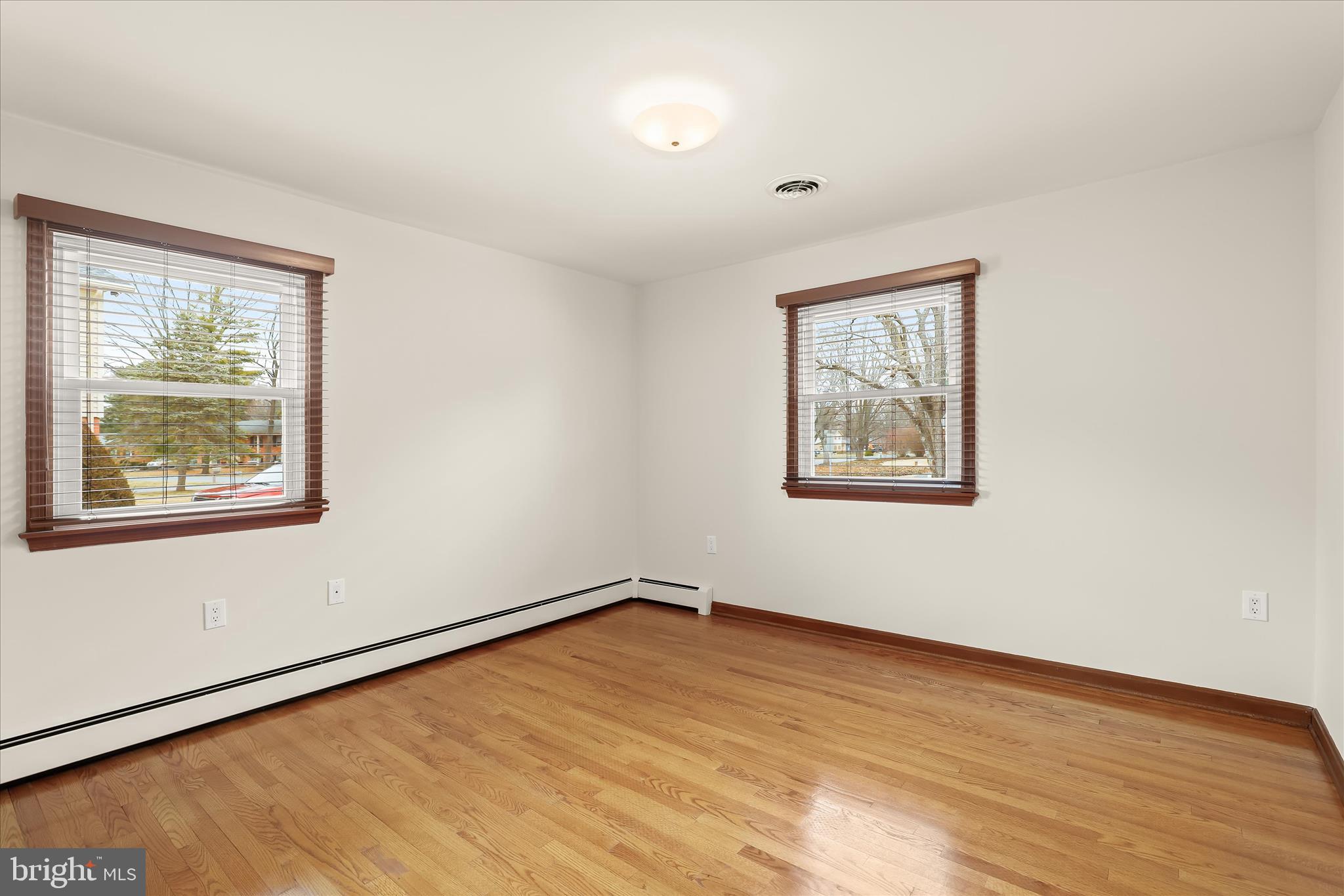 8004 Clearfield Road Frederick, MD 21702 - Photo 28 of 52 Bedroom 3 - Hardwood Floors