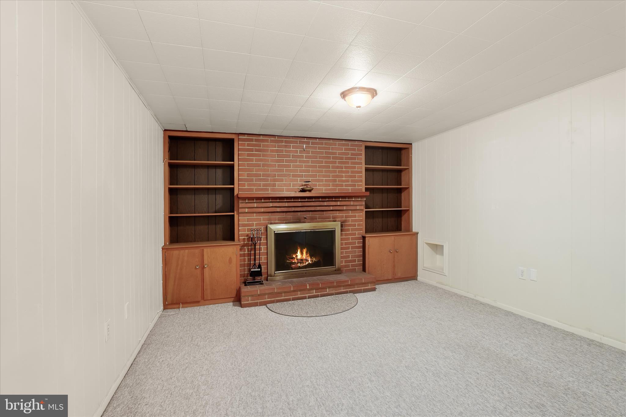 8004 Clearfield Road Frederick, MD 21702 - Photo 32 of 52 Family Room - Fireplace