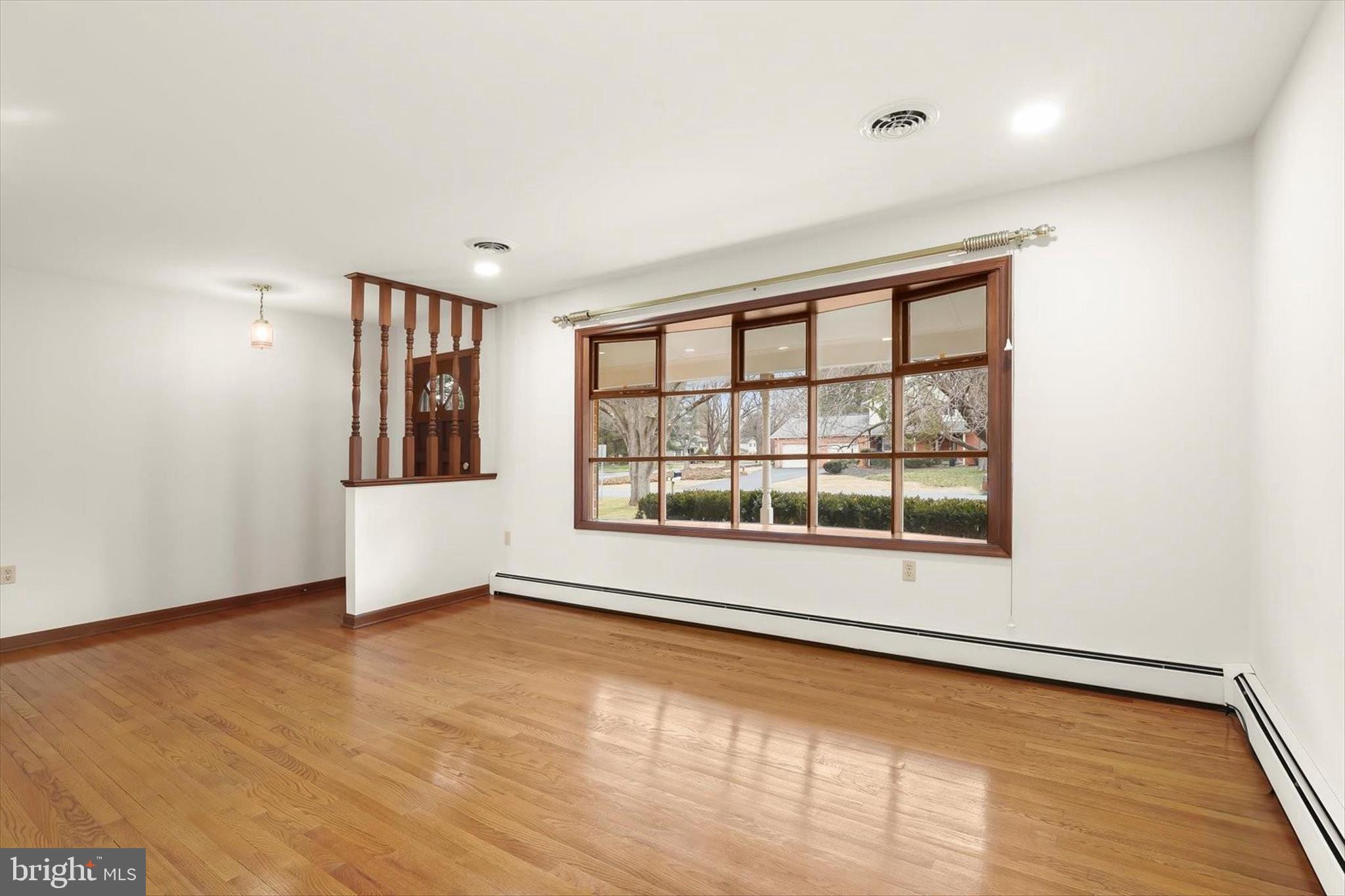 8004 Clearfield Road Frederick, MD 21702 - Photo 9 of 52 Living Room - Hardwood Floors