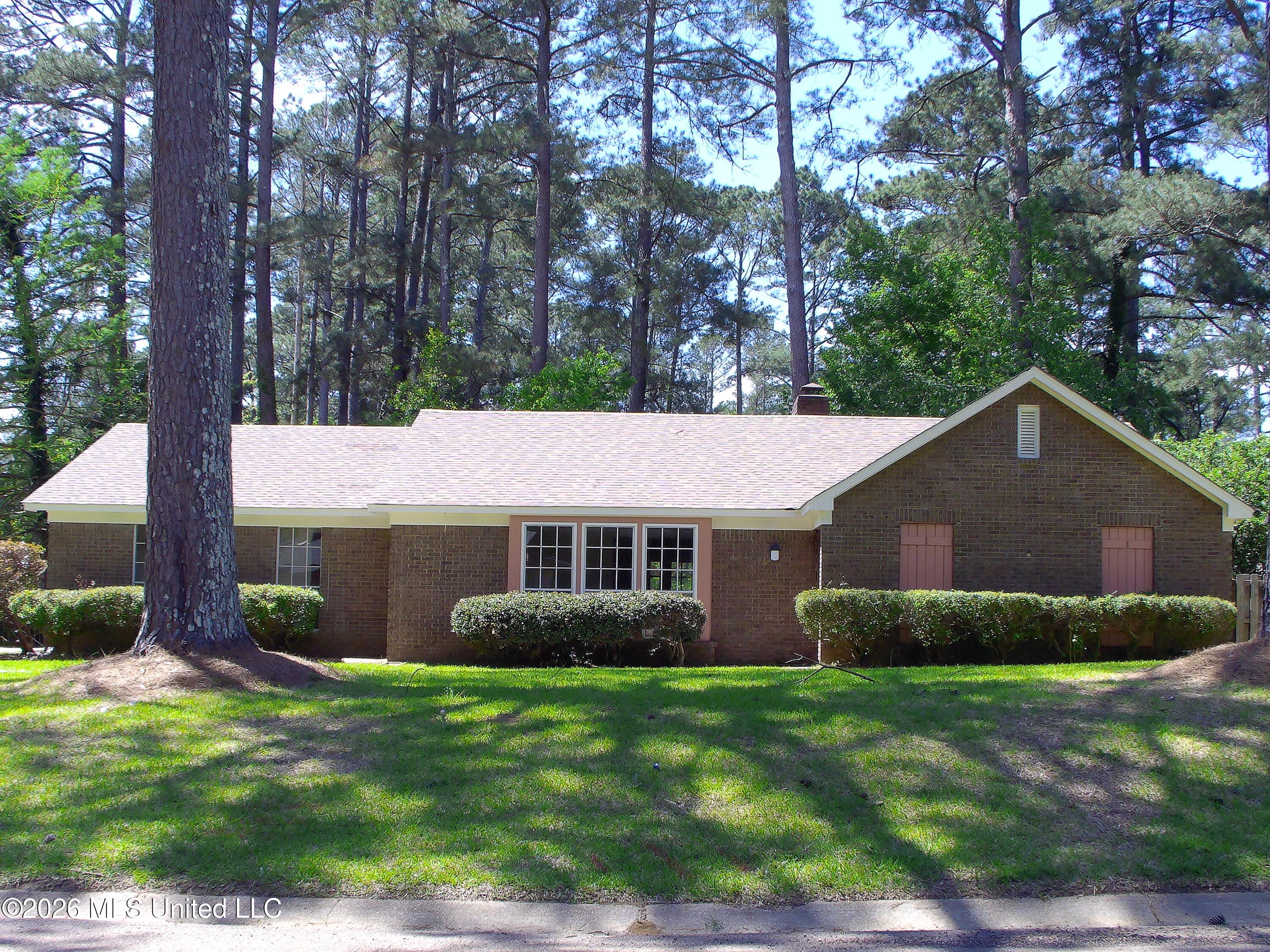 4649 Old Lake Road Jackson, MS 39212 - Photo 1 of 20 20260408_1236_4708