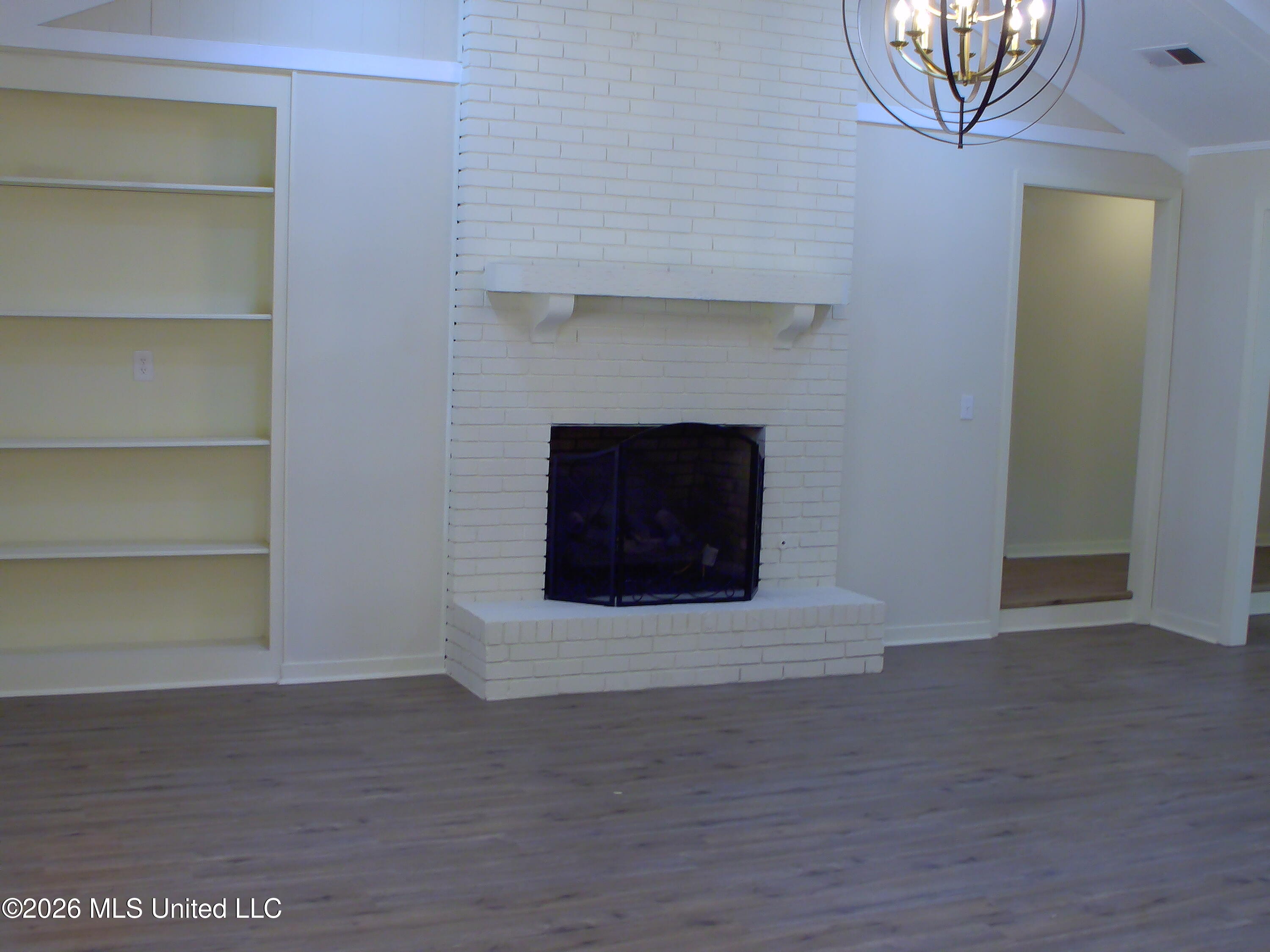 4649 Old Lake Road Jackson, MS 39212 - Photo 6 of 20 20260408_1227_4687