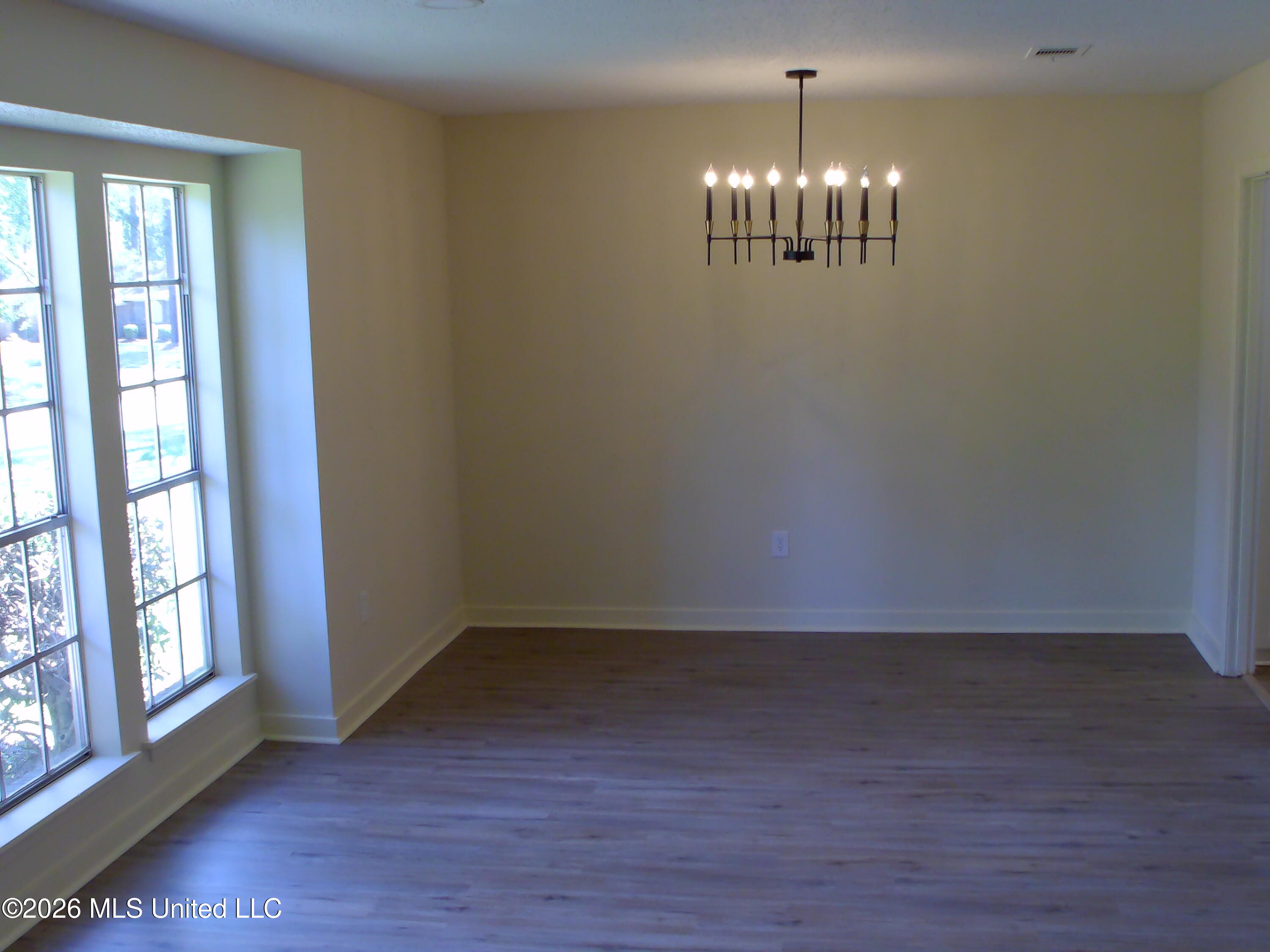 4649 Old Lake Road Jackson, MS 39212 - Photo 8 of 20 20260408_1228_4689