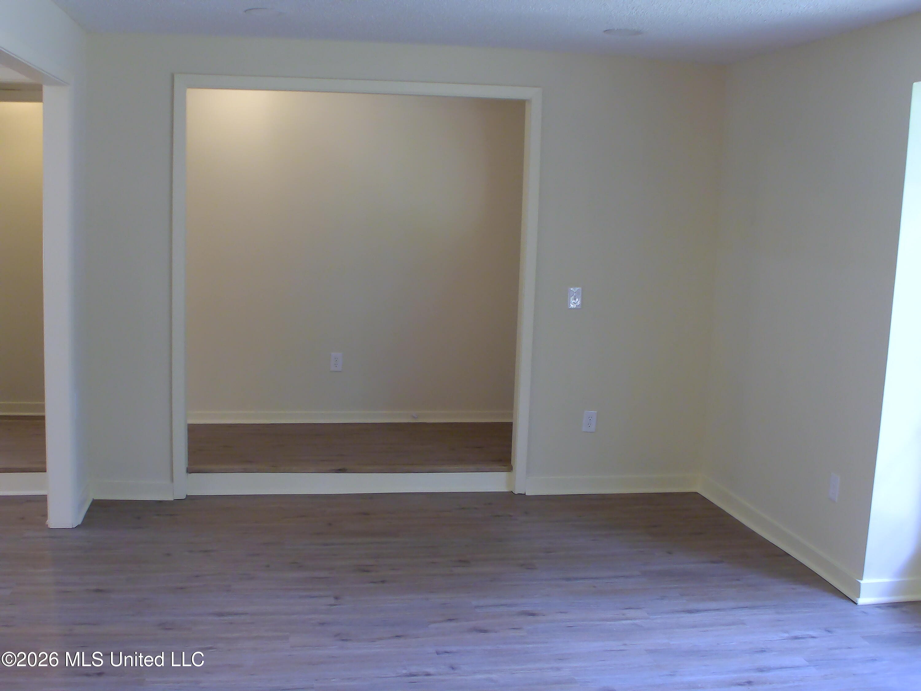 4649 Old Lake Road Jackson, MS 39212 - Photo 10 of 20 20260408_1228_4690