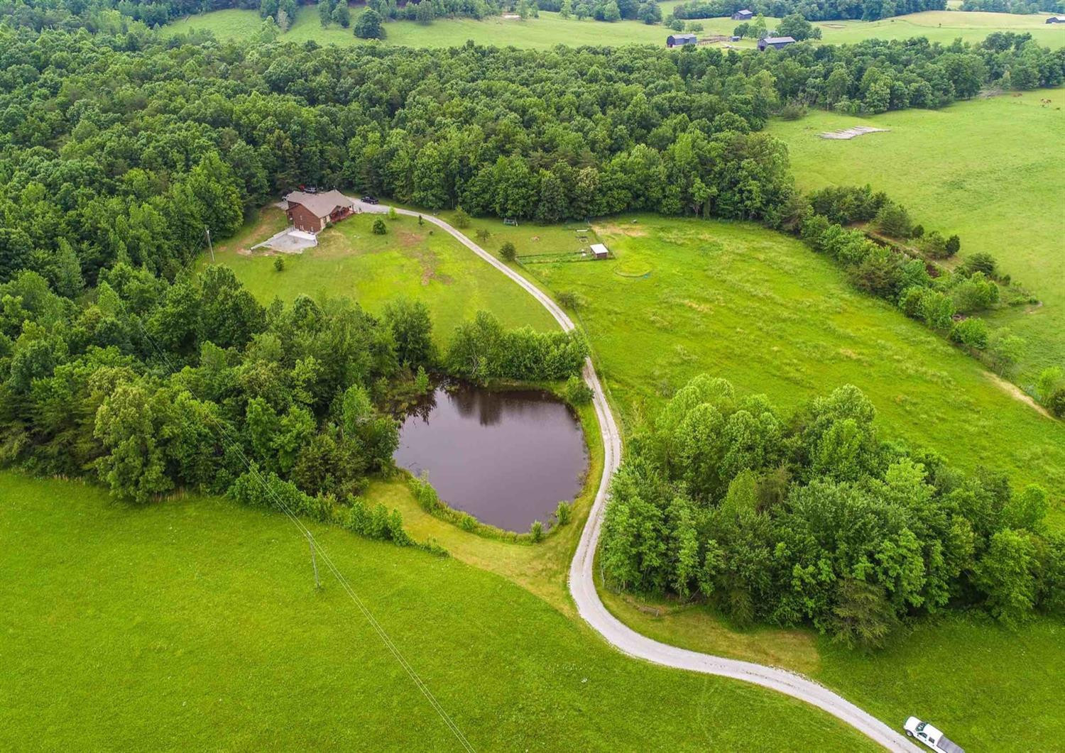2062 Harris Creek Road Stanford, KY 40484 - Photo 5 of 81 Photo 5