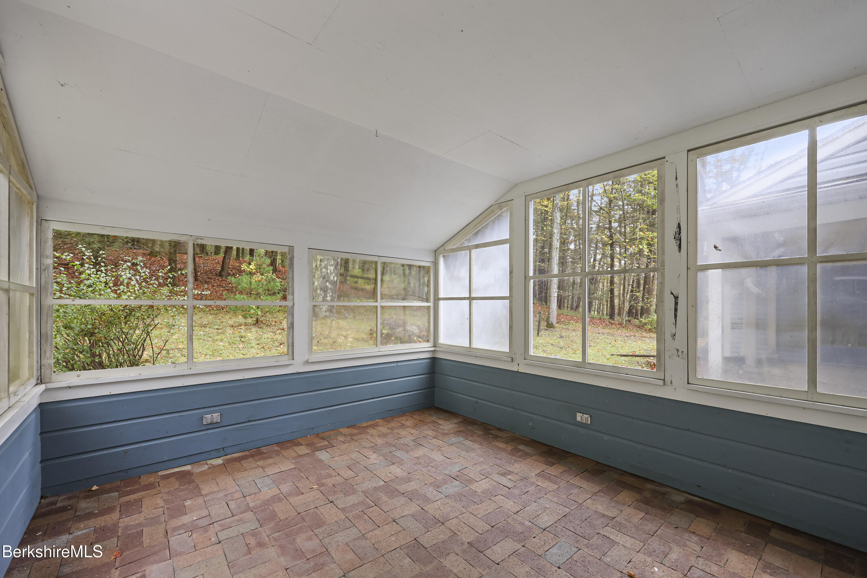 36 Glendale Road Stockbridge, MA 01262 - Photo 13 of 35 Sun Room