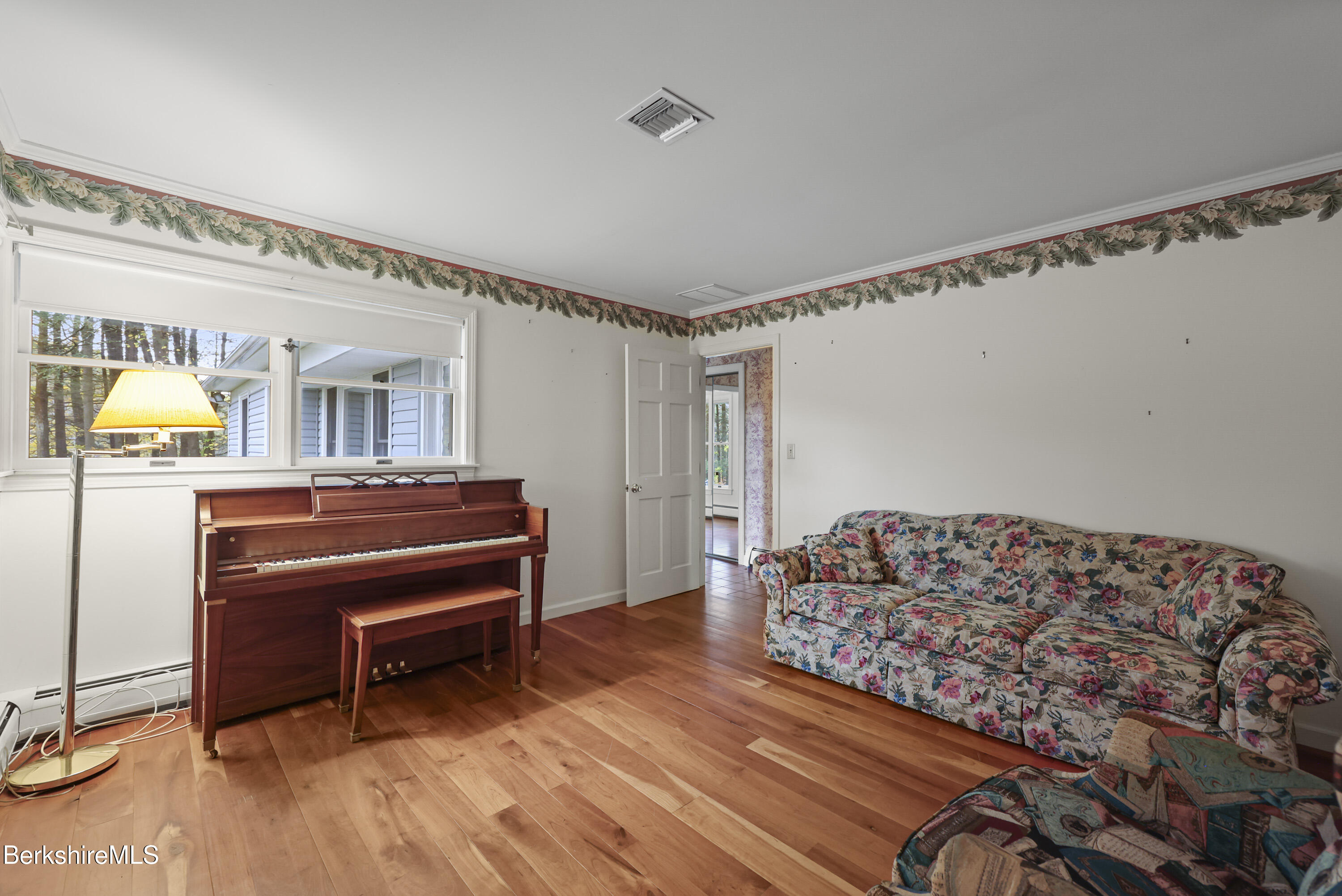 36 Glendale Road Stockbridge, MA 01262 - Photo 16 of 35 Bedroom -3