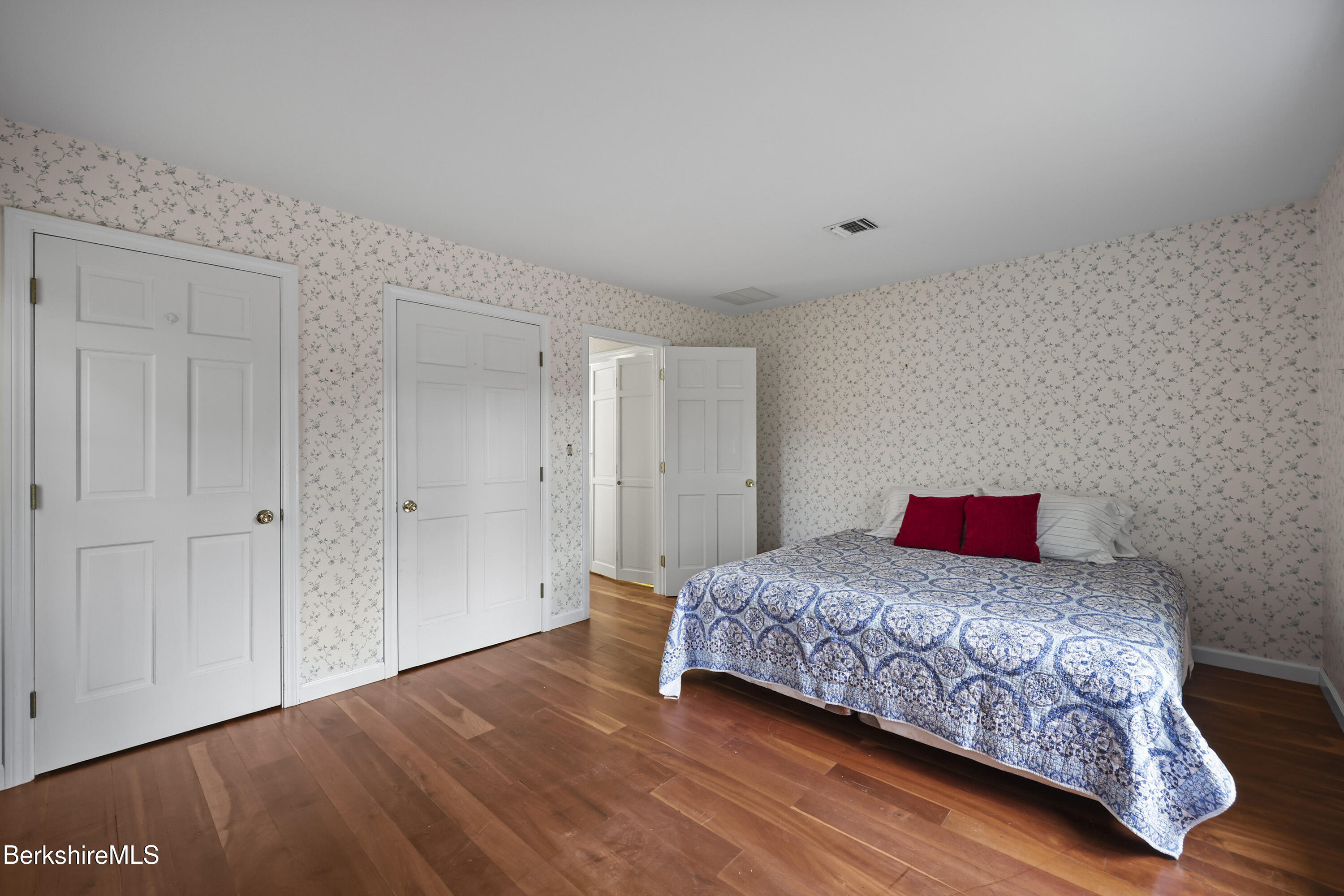 36 Glendale Road Stockbridge, MA 01262 - Photo 21 of 35 Bedroom 2-2