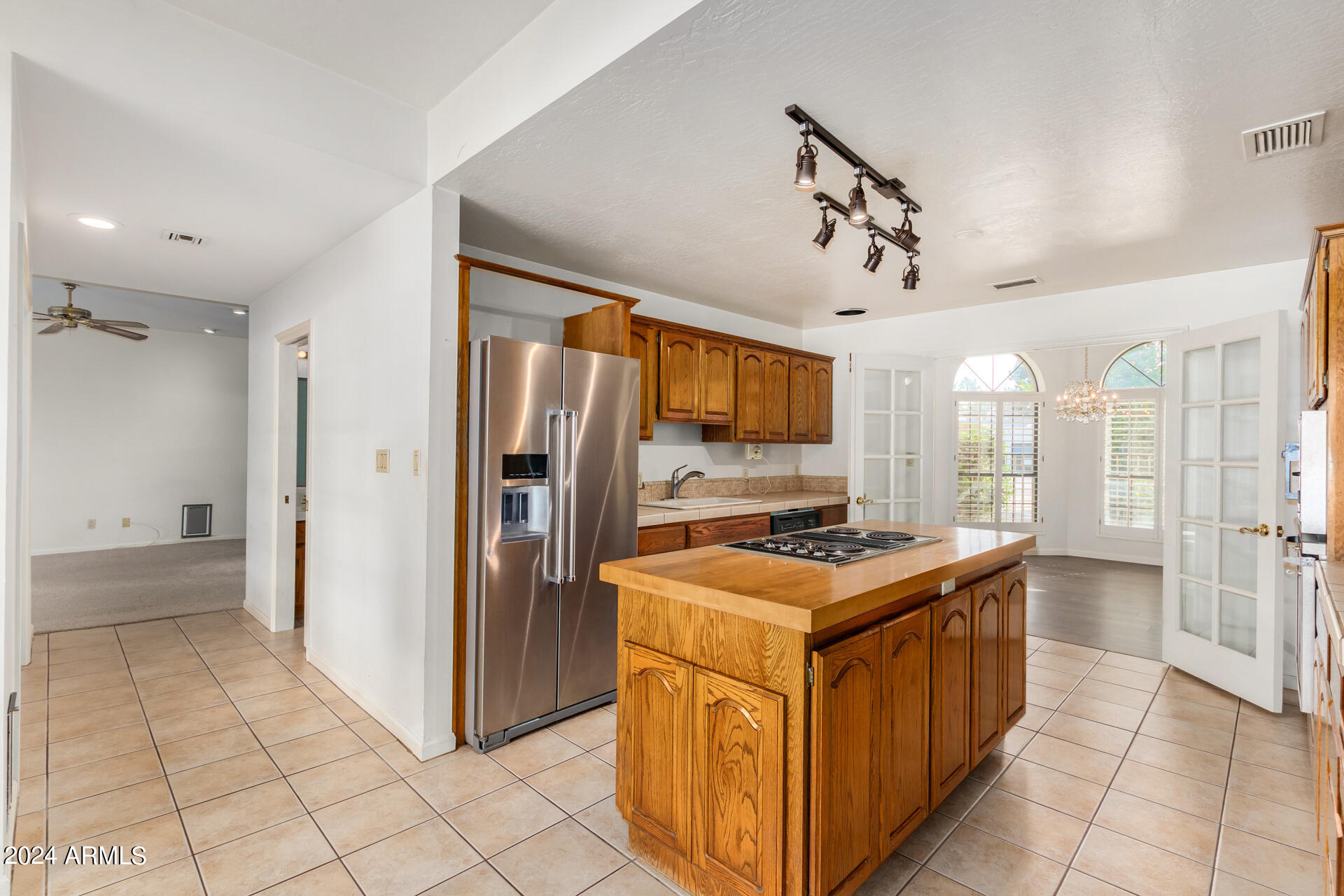 228 West Royal Palm Road Phoenix, AZ 85021 - Photo 16 of 63 0012-12 - Royal Palm