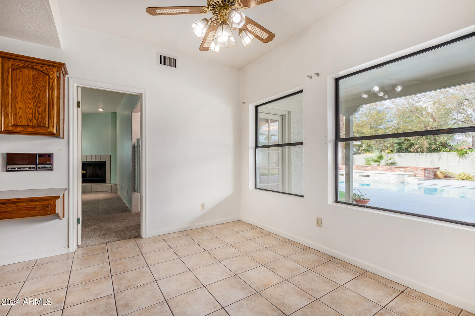 228 West Royal Palm Road Phoenix, AZ 85021 - Photo 19 of 63 0010-10 - Royal Palm
