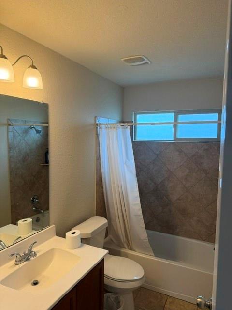 5412 Tama Drive Waco, TX 76708 - Photo 24 of 24 a bathroom with a sink a toilet and shower