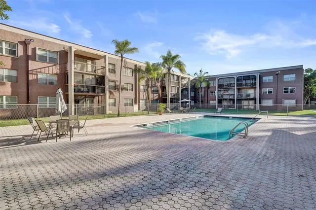 $2,175 | 7060 Nova Drive, Unit 304C, Davie, FL 33317