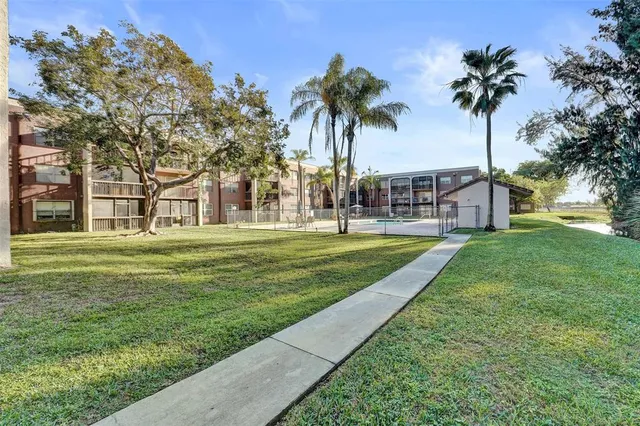 $2,175 | 7060 Nova Drive, Unit 304C, Davie, FL 33317