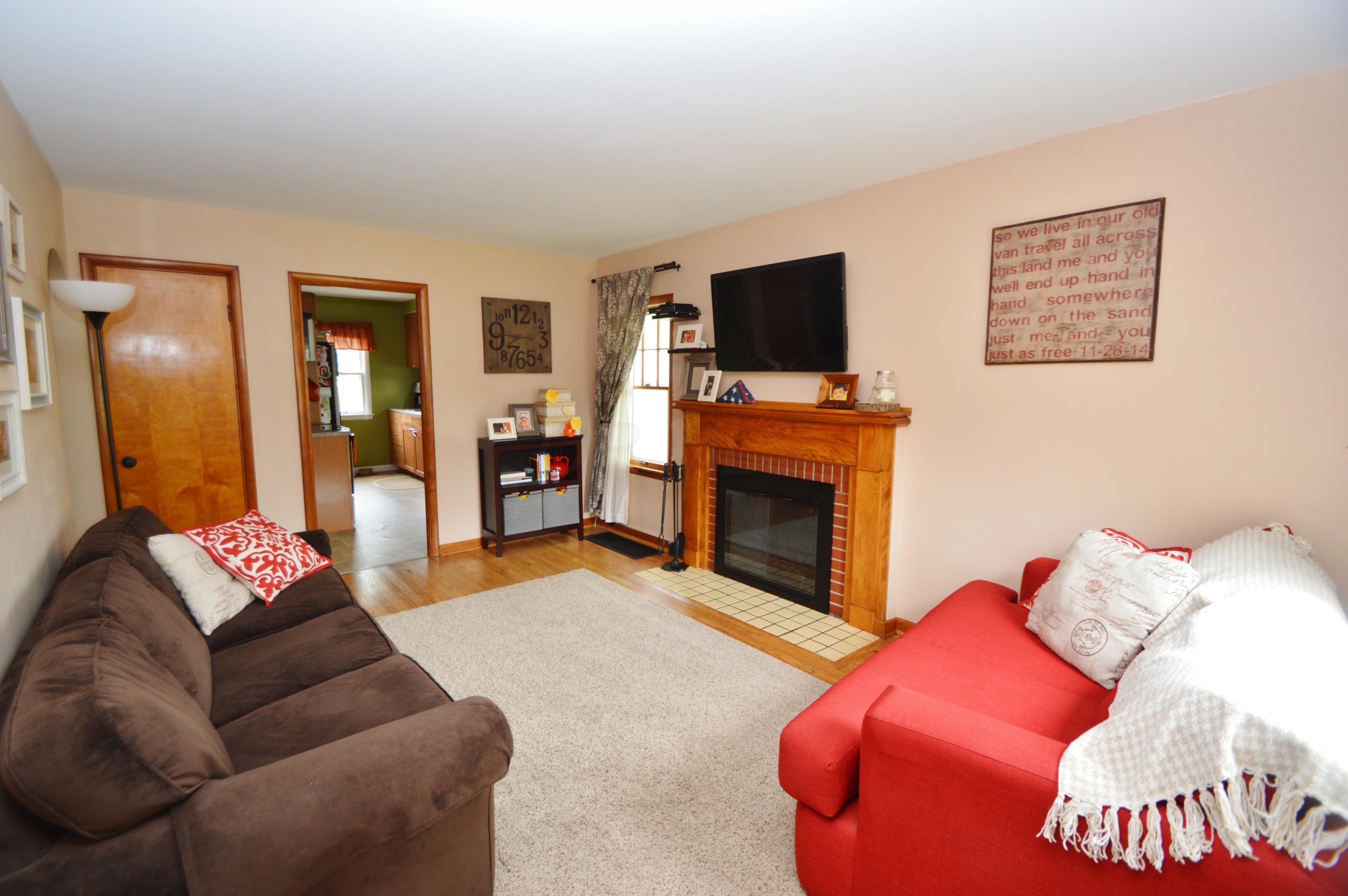 696 Wetmore Road Columbus, OH 43214 - Photo 3 of 23 Gallery Image 3