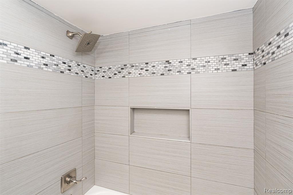 1631 Sumac Drive Rochester Hills, MI 48309 - Photo 21 of 29