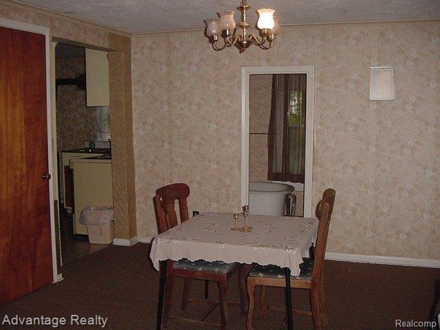 6174 High Road Algonac, MI 48001 - Photo 10 of 18 6174 High rd dinning