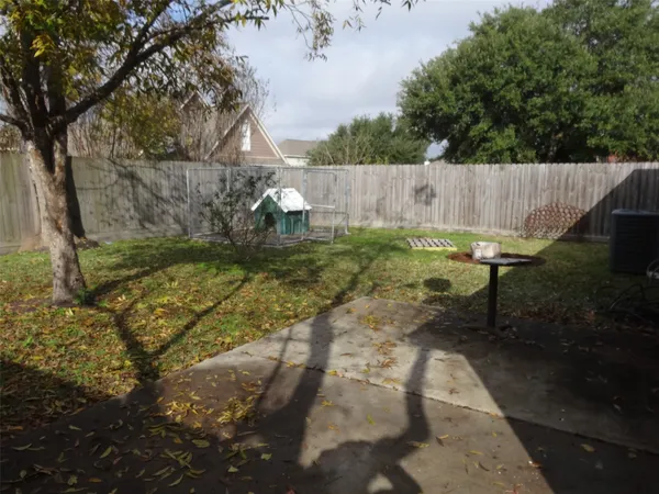 $1,850 | 1606 Quail Run, Brookshire, TX 77423