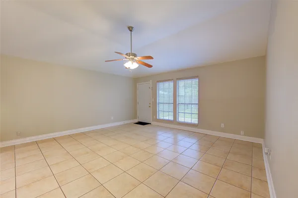 $1,850 | 1606 Quail Run, Brookshire, TX 77423