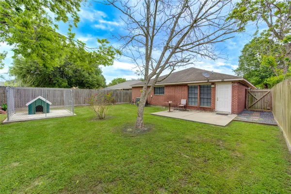 $1,850 | 1606 Quail Run, Brookshire, TX 77423