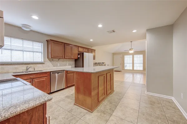 $1,850 | 1606 Quail Run, Brookshire, TX 77423