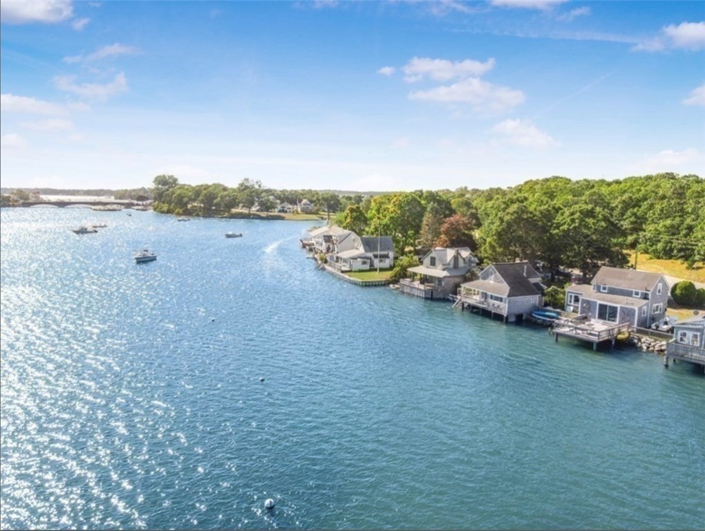 55 East Boulevard Onset, MA 02558 - Photo 11 of 39