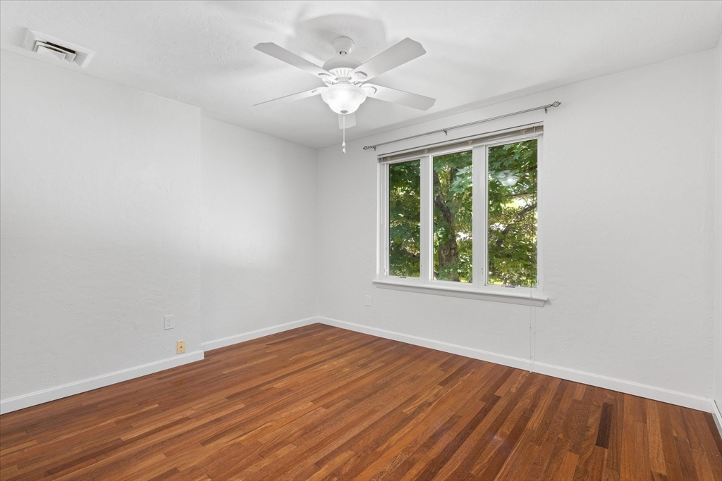 11 Cobblestone Lane, Unit 11 Worcester, MA 01606 - Photo 32 of 42