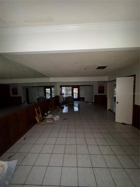 11001 Southeast Sunset Harbor Road, Unit D21 Summerfield, FL 34491 - Photo 4 of 15 a view of an empty room and fire place