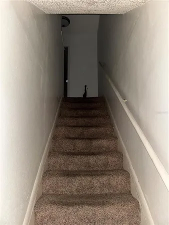 $200,000 | 11001 Southeast Sunset Harbor Road, Unit D21, Summerfield, FL 34491