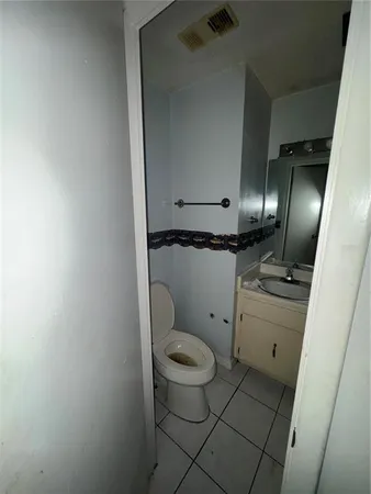 $200,000 | 11001 Southeast Sunset Harbor Road, Unit D21, Summerfield, FL 34491