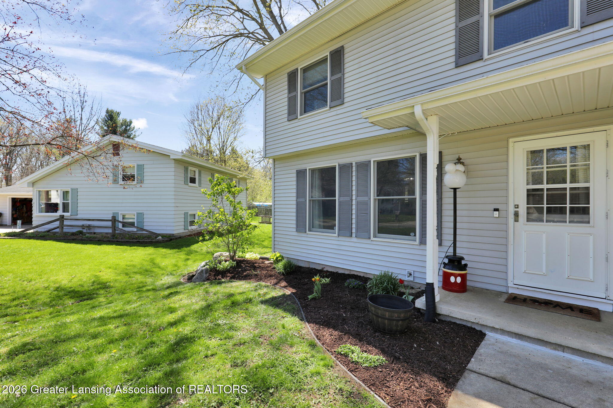 108 Meath Road Eaton Rapids, MI 48827 - Photo 6 of 26 6-web-or-mls-Open Ended Media-6