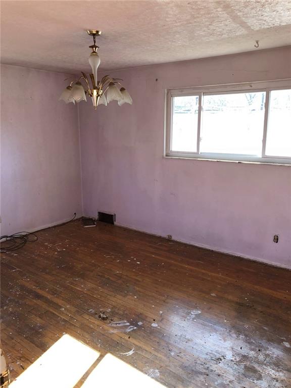 787 Center Road Pittsburgh, PA 15239 - Photo 8 of 20 Gallery Image 8