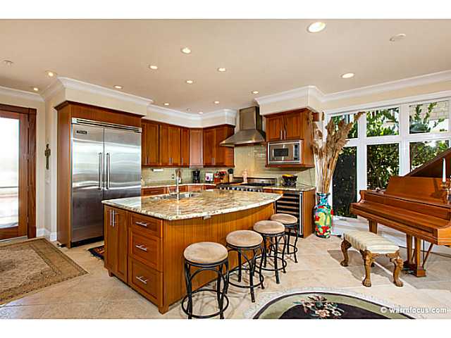 566 Neptune Avenue Encinitas, CA 92024 - Photo 7 of 10