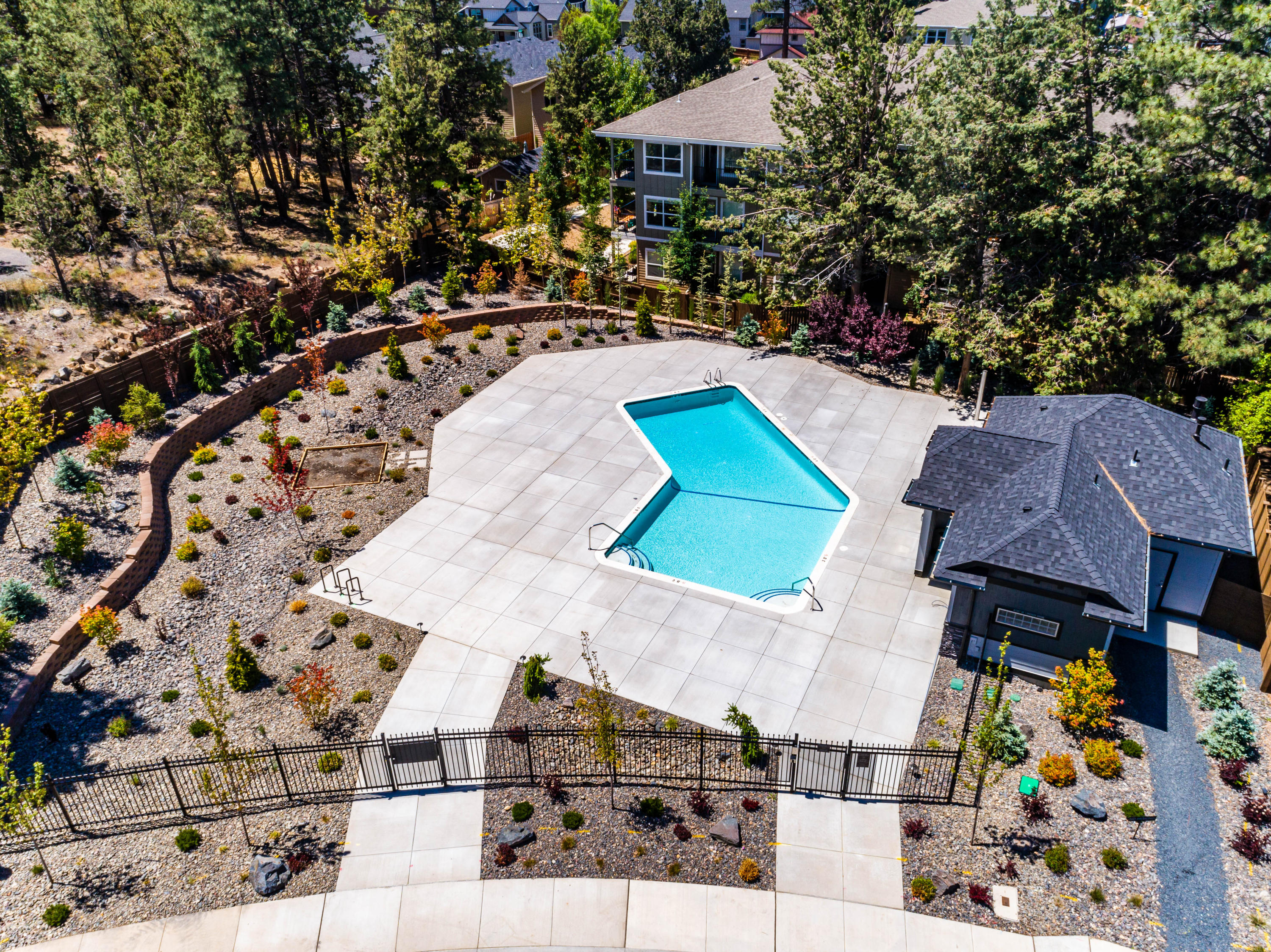 20563 Rolen Avenue, Unit LOT 174 Bend, OR 97702 - Photo 7 of 38 Stone Creek Park-Pool-12