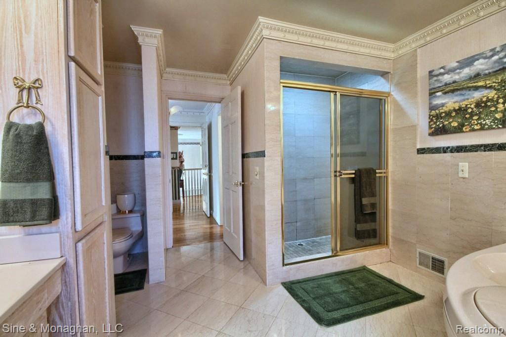 45 Hampton Road Grosse Pointe, MI 48236 - Photo 28 of 36